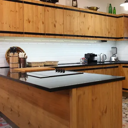 Doeme's Point Leanyfalu